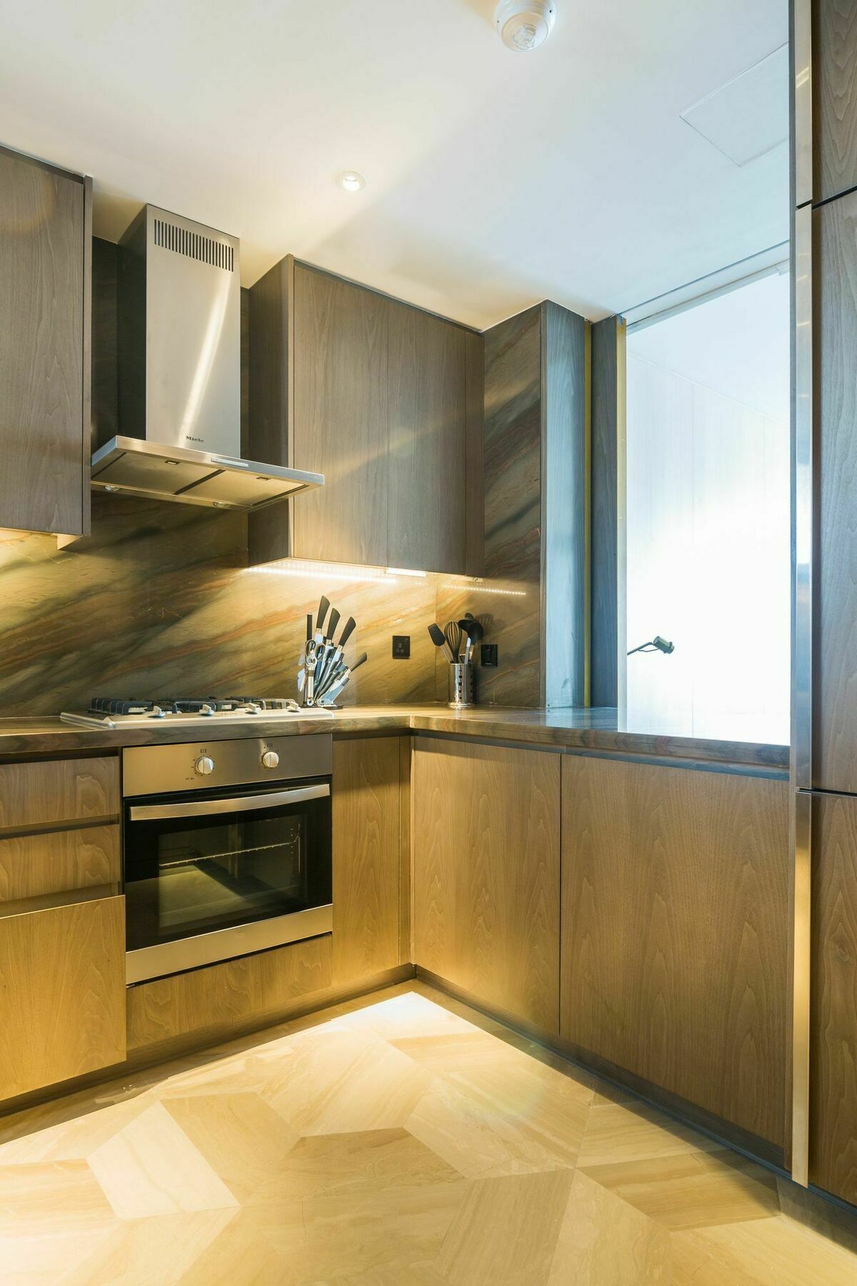 Evolve - The Five Palm Residences * Dubai