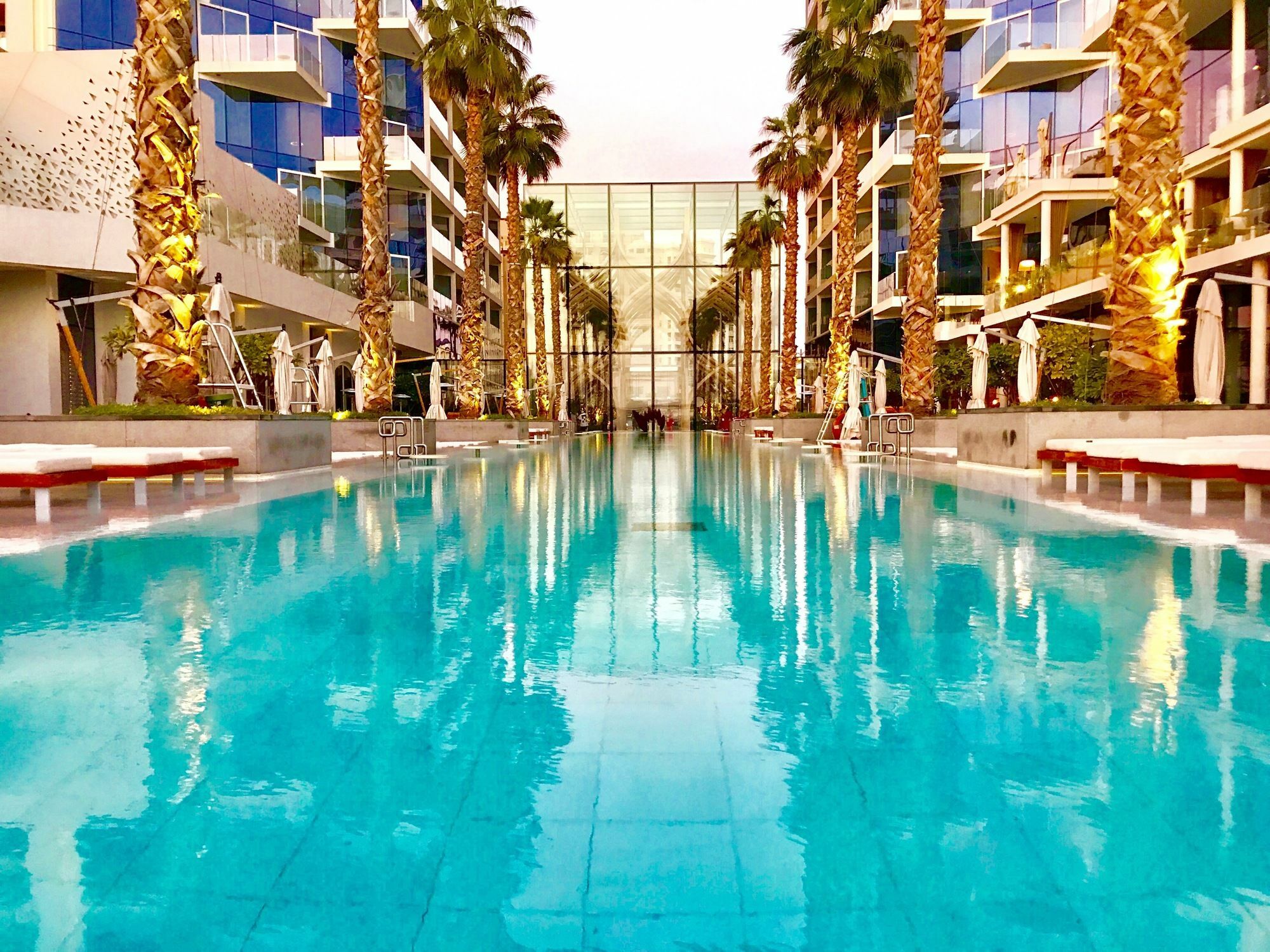 Evolve - The Five Palm Residences Apartment *